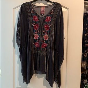 Johnny Was JWLA pullover Size L